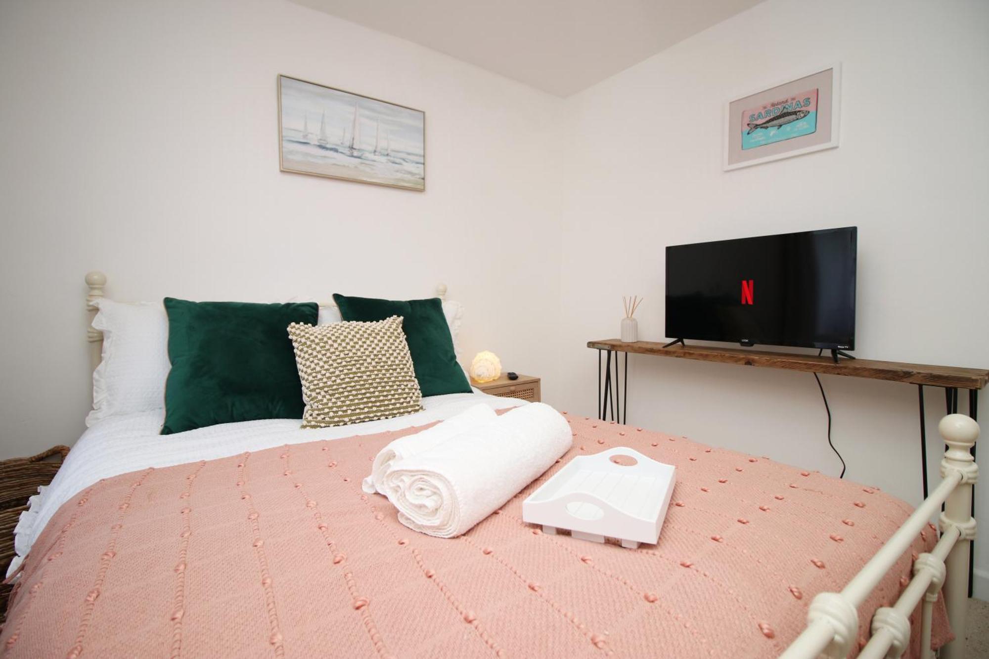 Little Gem In The Mumbles! Fishermans Cottage With Log Burner, Dog Friendly And Welcome Breakfast Hamper! Extérieur photo